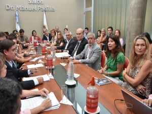 Legisladores mantuvieron un reunión con representantes de Sales de Jujuy
