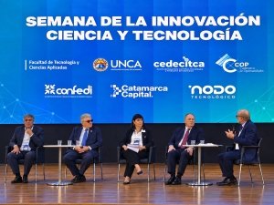 "Los yacimientos se agotan, pero los geólogos, ingenieros y técnicos siguen exportando su conocimiento"
