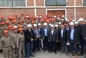 Macri visitó el ingenio La Esperanza y la zafra arrancará a mitad de mes