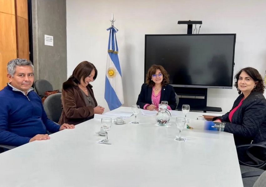Educación y Ledesma S.A.A.I. firmaron un convenio de cooperación educativa y cultural