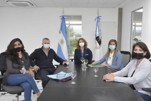 Ministerio de Educaci&oacute;n proyecta acciones conjuntas con empresa Ledesma