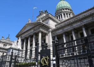 Buscan limitar y exigir contraprestaci&oacute;n efectiva de tasas municipales