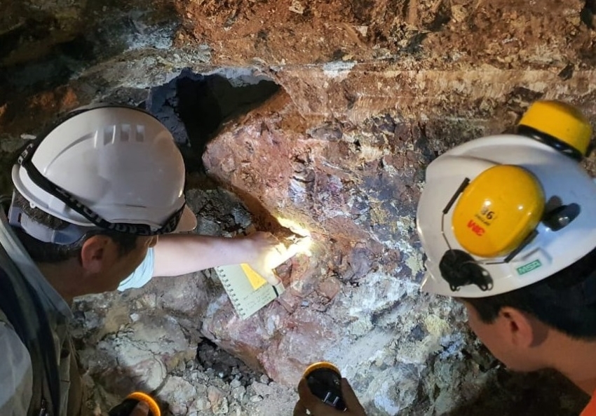 La Opini&oacute;n: El Derecho de Exploraci&oacute;n o Cateo