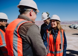 Desaf&iacute;os en el desarrollo del litio: infraestructura y capital humano