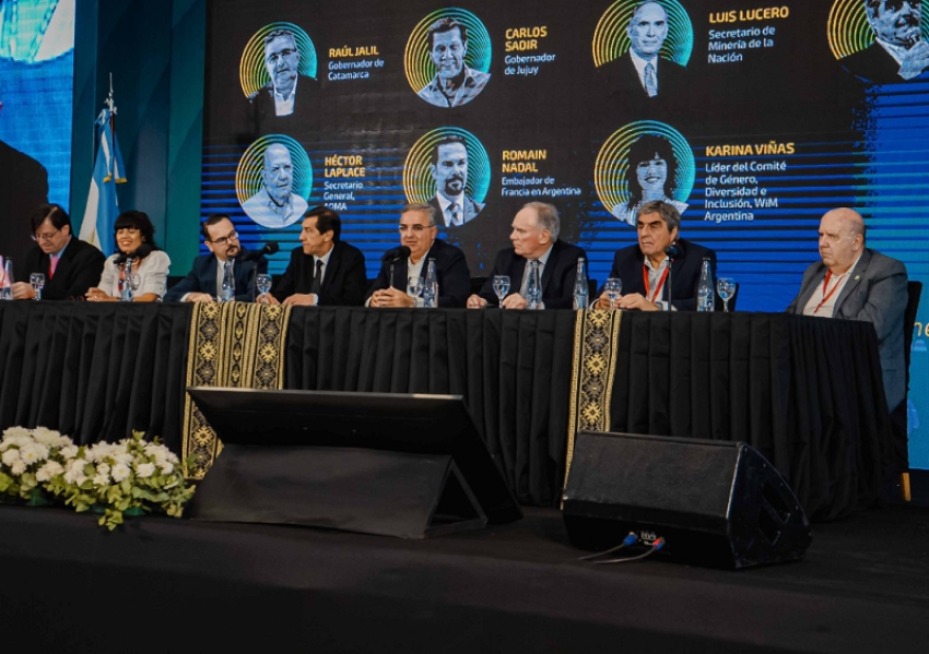 Seminario de Litio: "Necesitamos un sistema financiero que aliente la producci&oacute;n, no la especulaci&oacute;n"