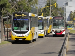 Transporte con servicio reducido este martes