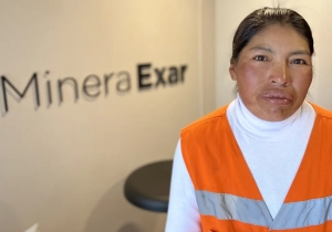 Antonia Mamaní de Minera Exar, es la mujer minera del año
