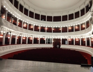 El Festival Folcl&oacute;rico &ldquo;Takay Kusikuna&rdquo; celebra 26 a&ntilde;os en el Teatro Mitre