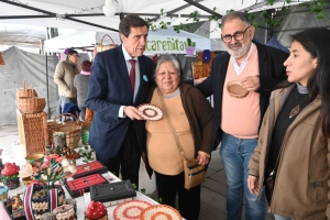 El intendente Ra&uacute;l Jorge visit&oacute; la Feria Campesina y destac&oacute; la importancia de fortalecer la producci&oacute;n local