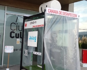 Jóvenes empresarios donaron cabinas de desinfección públicas contra el COVID-19