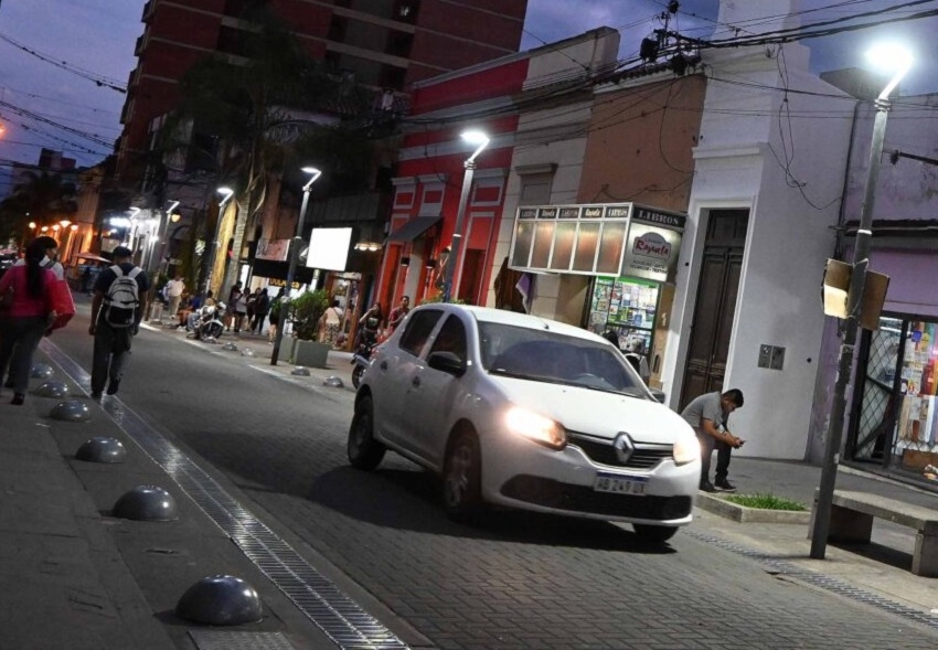 Avanza plan de repotenciaci&oacute;n lum&iacute;nica en el casco c&eacute;ntrico de San Salvador