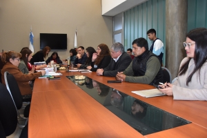 Servicios de sepelio y bebidas energizantes en menores de edad, ejes de la agenda parlamentaria
