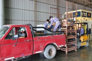 Entregaron fertilizantes e insumos a productores tabacaleros