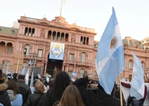 Reforma Laboral: se paraliza el pa&iacute;s mientras Diputados preparan el debate