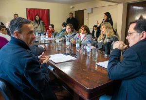 Fomento a las pe&ntilde;as folcl&oacute;ricas: plantel de Cultura y Turismo del municipio visit&oacute; a Concejales capitalinos