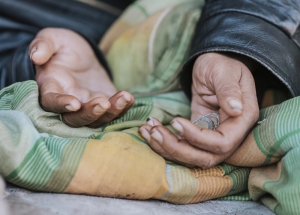 Cómo entender la caída de la tasa de pobreza del 52,9% al 38,1% anunciada por el INDEC