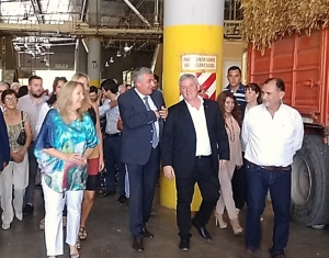 Destacan el apoyo del gobierno al sector tabacalero