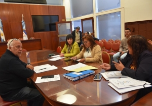 Primer empleo para j&oacute;venes y conflicto de agua Potable en la agenda parlamentaria