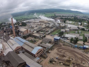 Azucareros: plan de lucha que amenaza el inicio de zafra y, en frente, una denuncia al gremio