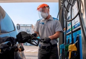 El Gobierno Nacional prorrogó hasta marzo la suba de dos impuestos y no habrá aumento en las naftas