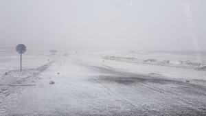 Vientos blancos, hielo y nieve provocaron el cierre del Paso de Jama