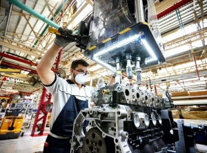 La UIA advierte por una nueva ca&iacute;da de la actividad manufacturera en abril